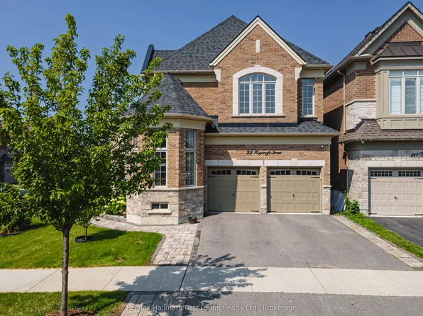 22 Hayeraft St, Whitby, ON L1P 0C6