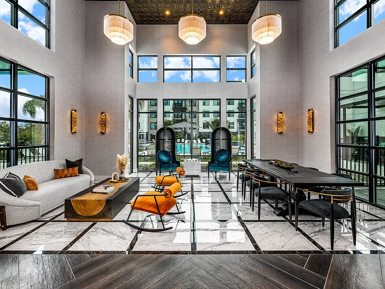 The Alibi at Lake Lilly — Photo 10