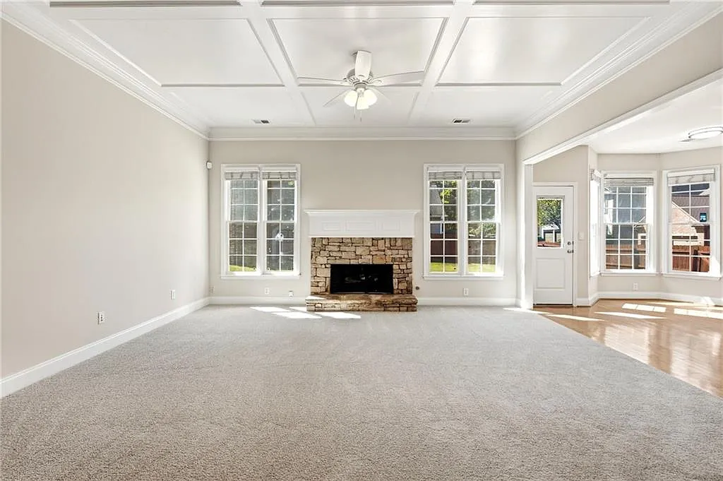4 bed, 3.0 bath, 3253 sqft, $3,195 — Photo 3
