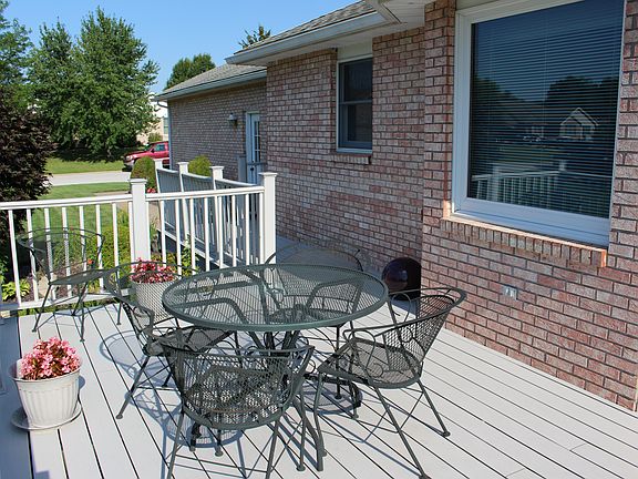 Composite deck