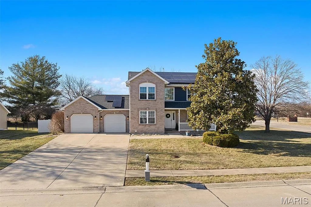313 Old Homestead Dr photo 1