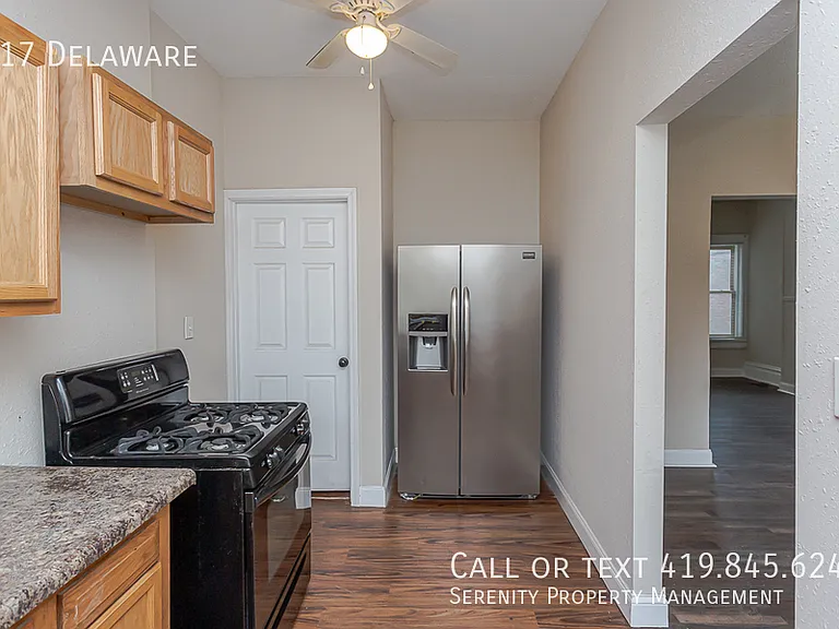 517 W Delaware Ave — Photo 14