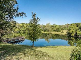 10208 E 267th St, Freeman, MO 64746