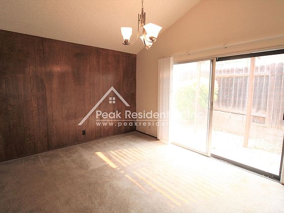 4th image of 4849 Holyoke Way