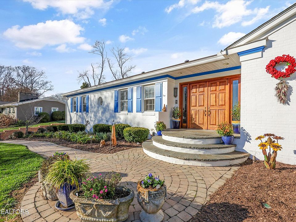 c*m様 house on the hill バレリーナ柄ロンパース　80￼ 899 Denton Hollow Rd, West Chester, PA 19382 | Redfin
