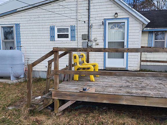 3rd image of 281 Lower Truro Rd