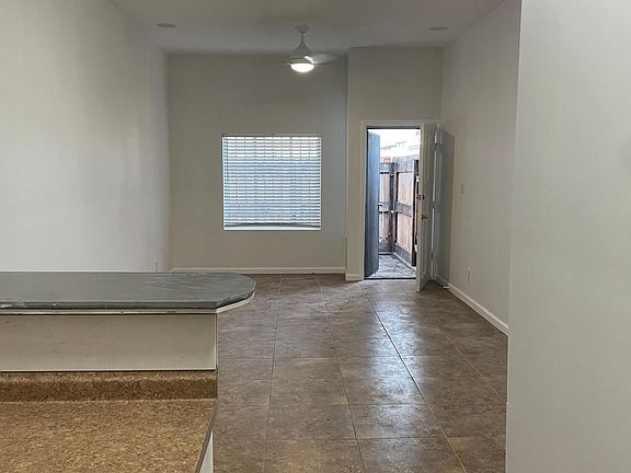 3rd image of 11705 Inglewood Ave #B