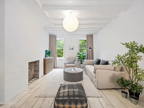 212 Forsyth Street image 1 of 13