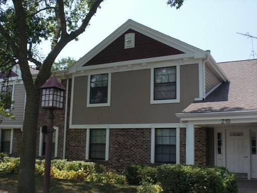 1st image of 218 Oak Knoll Ct