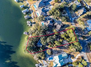 15 Poquito Rd, Shalimar, FL 32579