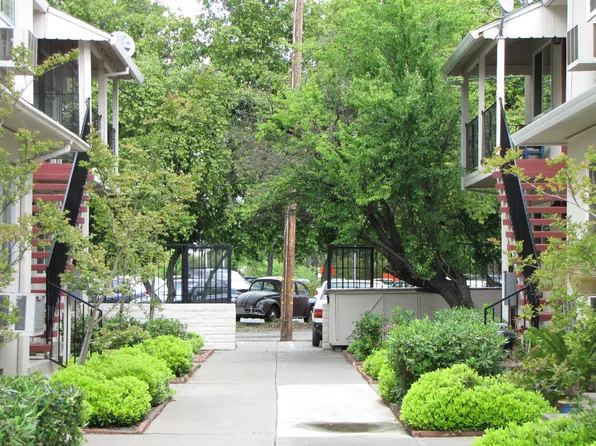 2551 Sloat Way APT 3, Sacramento, CA 95818