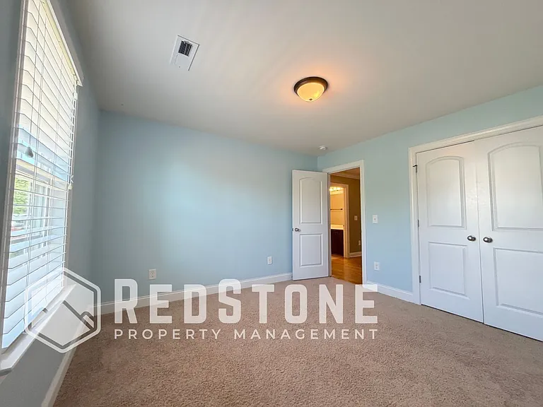 1823 Buxton Way — Photo 32