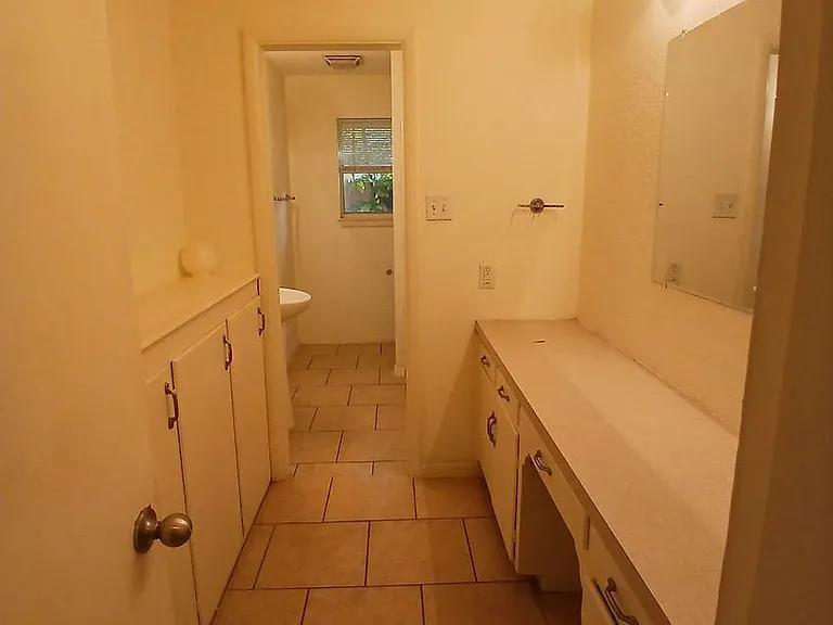 4918 Rockport Dr — Photo 9