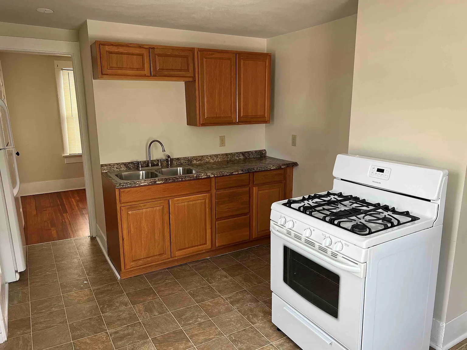 412 Tompkins Street - 2 — Photo 3