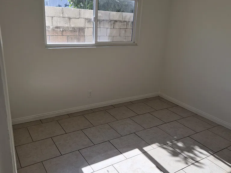 317 W Park Ave #105 — Photo 9