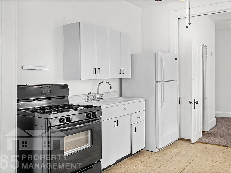 632 Ferry St #6 — Photo 7