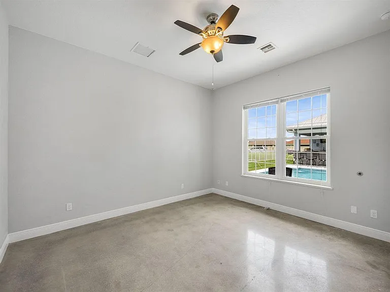 11726 SW Westcliffe Ln — Photo 12
