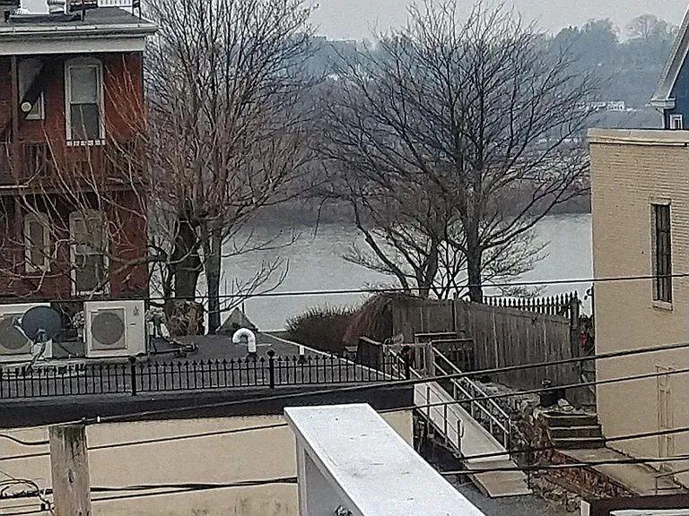 Deck with riverview