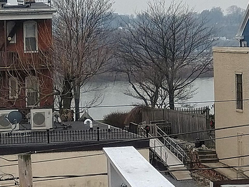 Deck with riverview