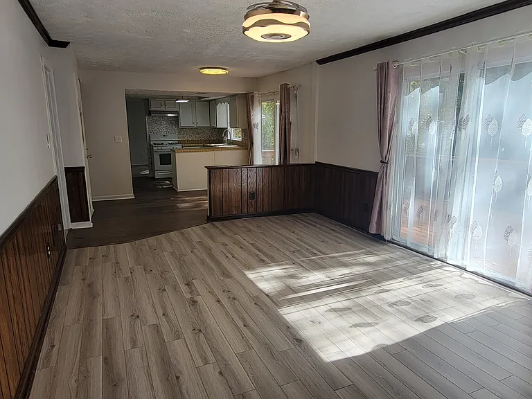 1376 Heritage Glen Dr — Photo 6