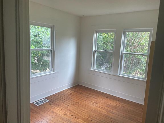 2nd image of 1813 1/2 Ashland Ave #1/2