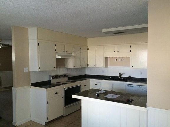 2nd image of 1502 Janis Dr