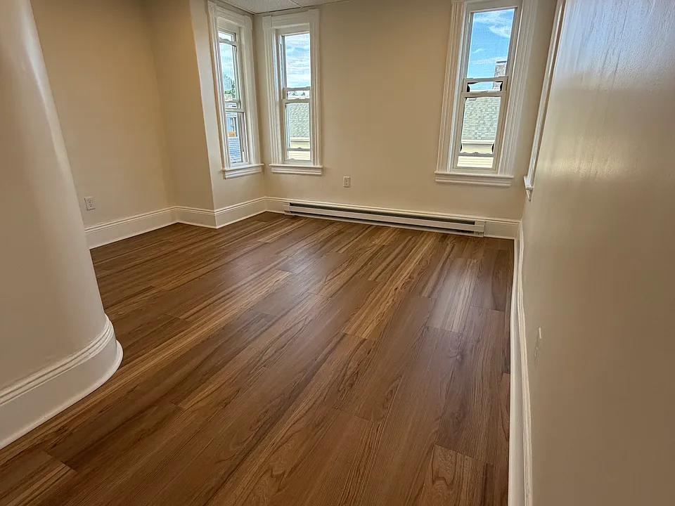 29 Manahan St #3