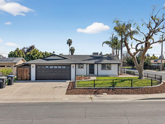 2nd image of 104 N Crumal Street