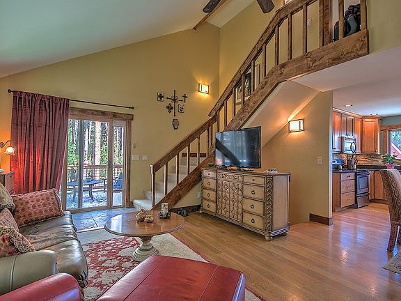 5th image of 157 Independence Cir #B