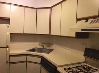 6807 242nd St APT 32B, Flushing, NY 11362