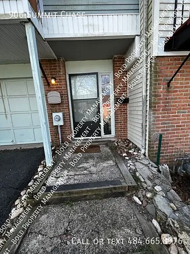 906 Summit Chase Dr Photo 1