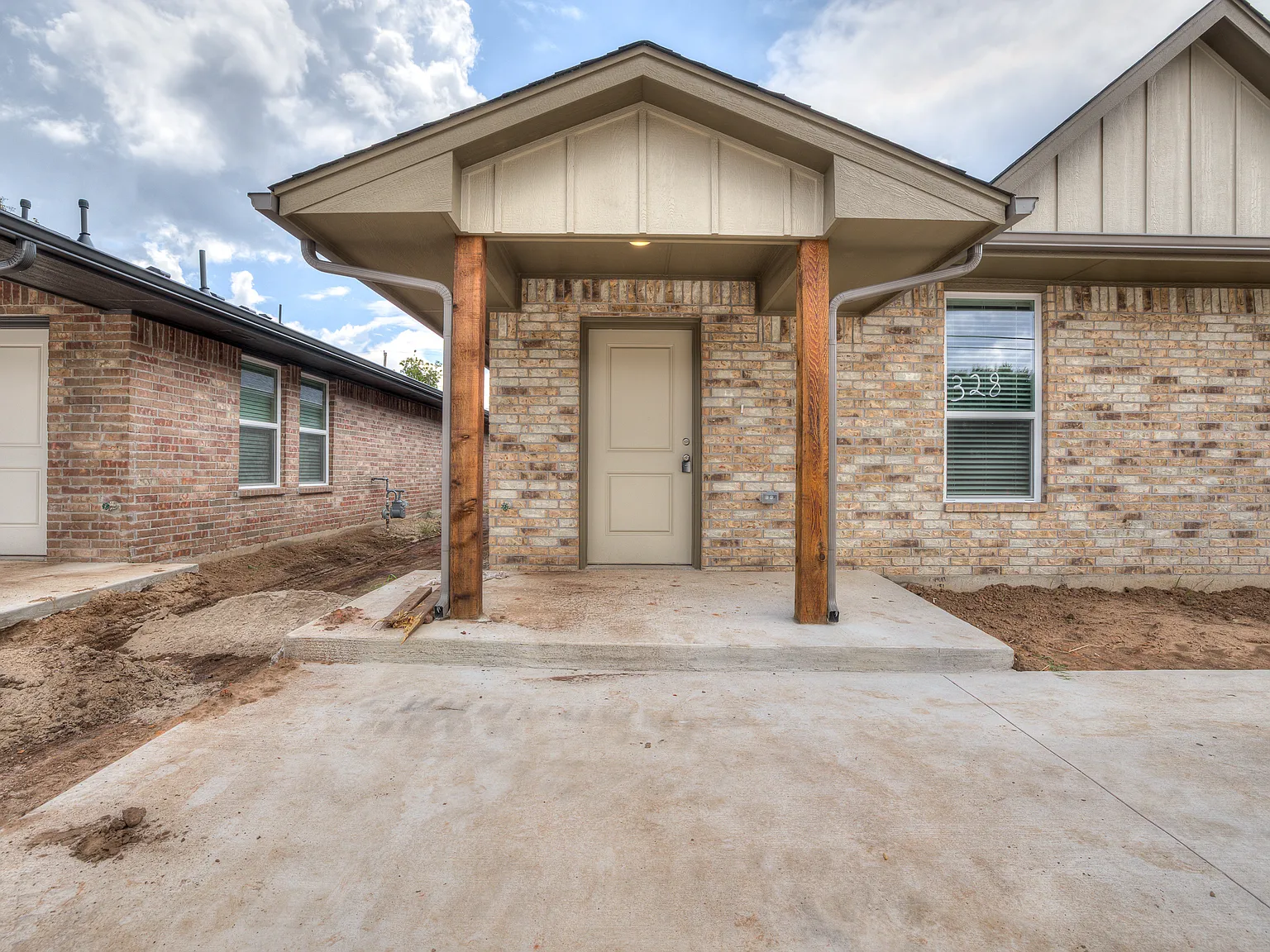 3 bed, 1150 sqft, $1,550 — Photo 3