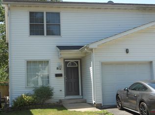 918 Market St, Dekalb, IL 60115