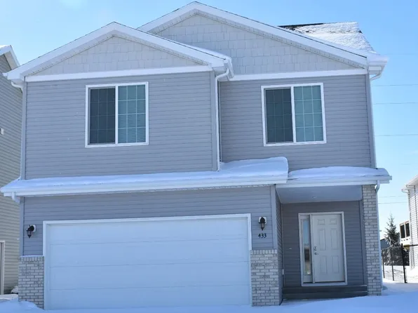 433 Foxtail Dr E, West Fargo, ND 58078