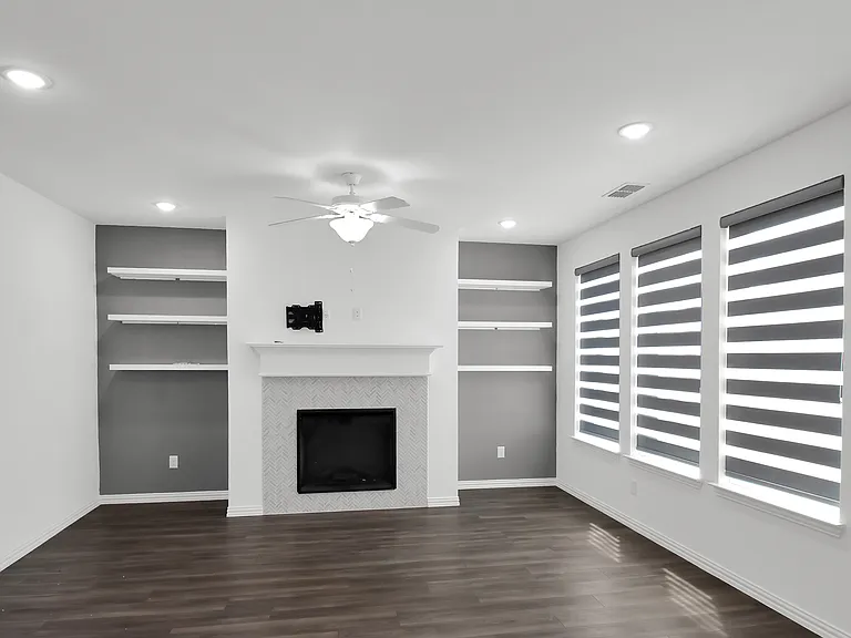 502 Virginia Way — Photo 7