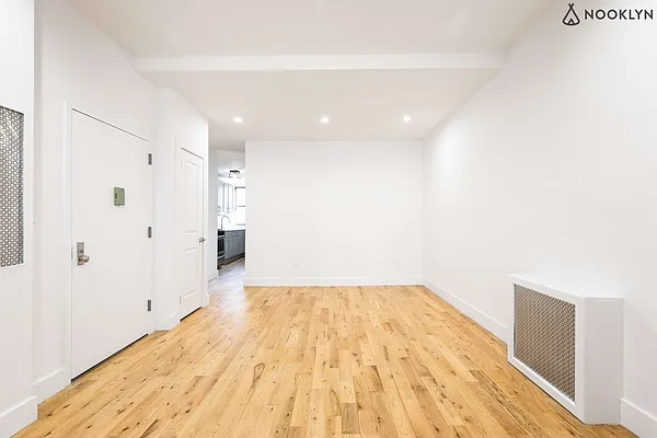 Rented by Nooklyn NYC LLC | media 29