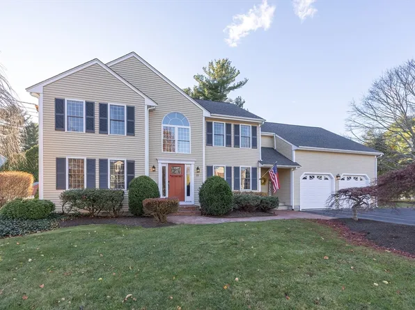 11 Buckthorn Ln, North Attleboro, MA 02760