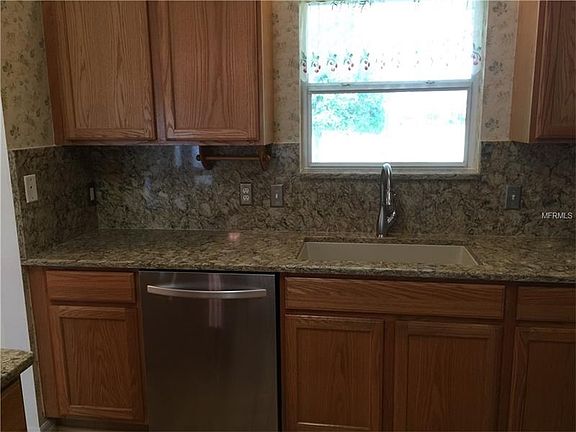 4th image of 2127 Gerardo Ave