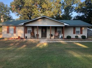 502 Paschal St, Holcomb, MS 38940