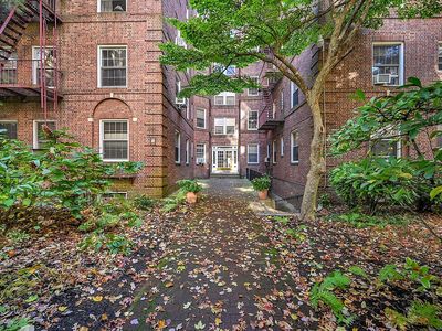 117-01 Park Ln S #D2N, Kew Gardens, NY, 11415