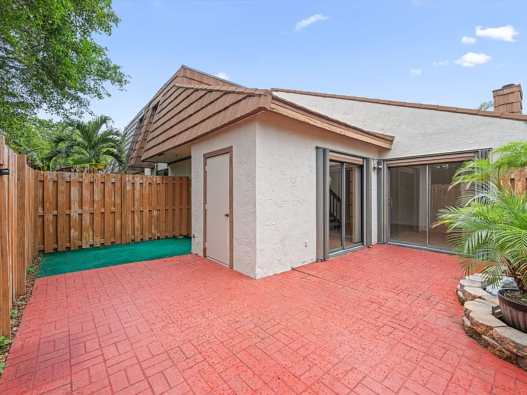 4163 Palm Bay Cir #C — Photo 11