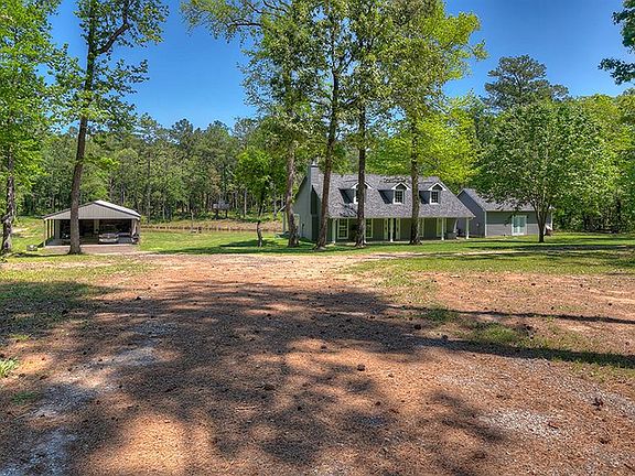 2nd image of 70 Dogwood Ln