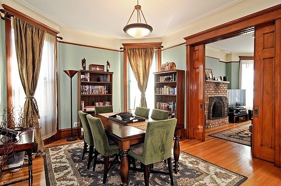 3rd image of 3621 N Wilton Ave #3