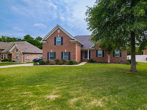 4th image of 610 Virginia Belle Dr