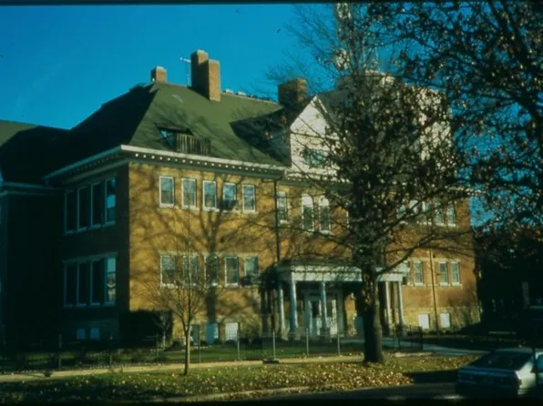 212 W Healey St APT 304, Champaign, IL 61820