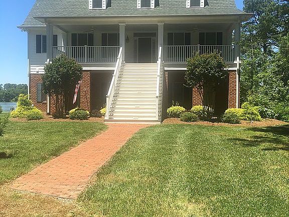 Faces Bay - 100 meters