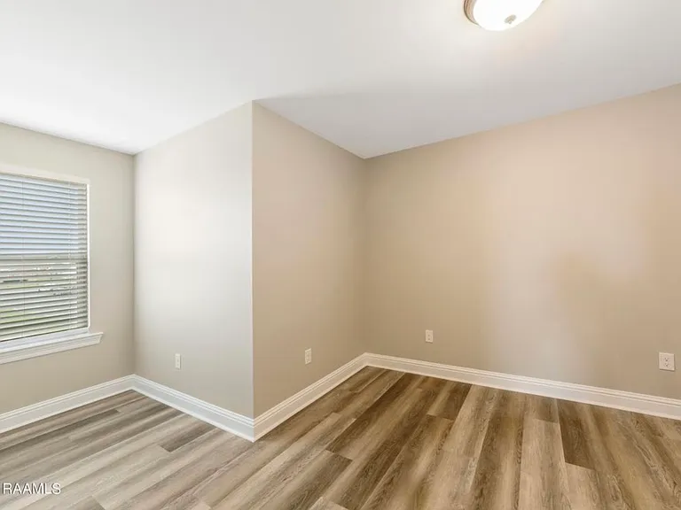 119 Sandstone Ave — Photo 18