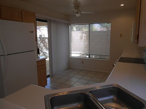 4th image of 606 W Summer Rain Dr