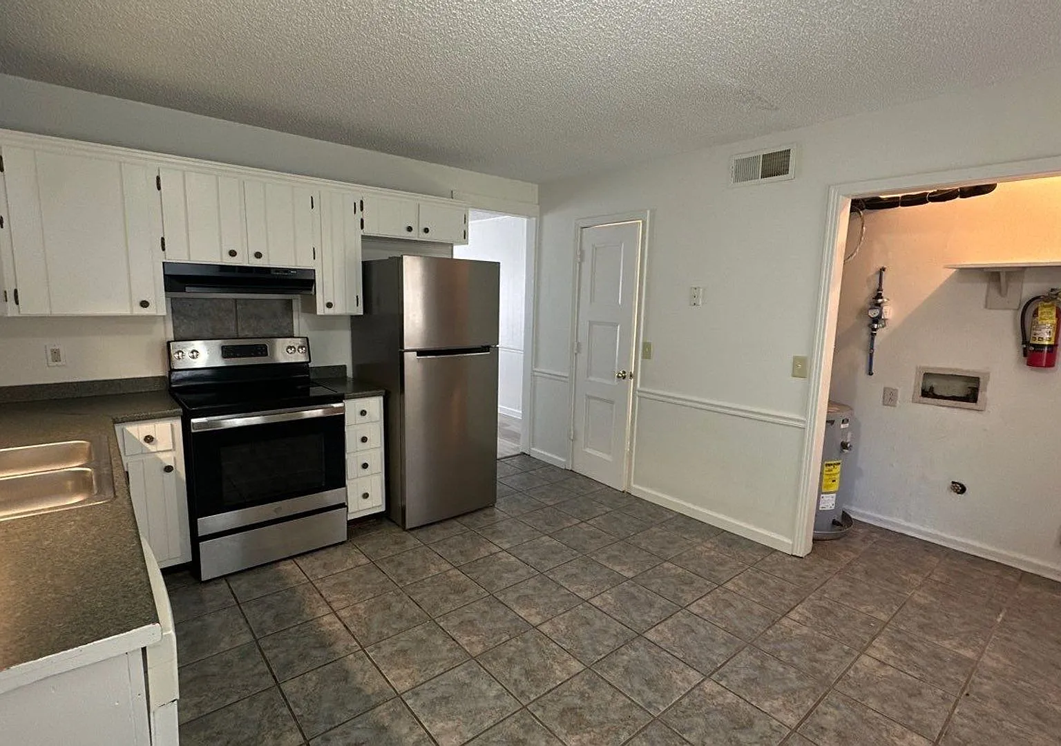 Evergreen Townhomes — Photo 3