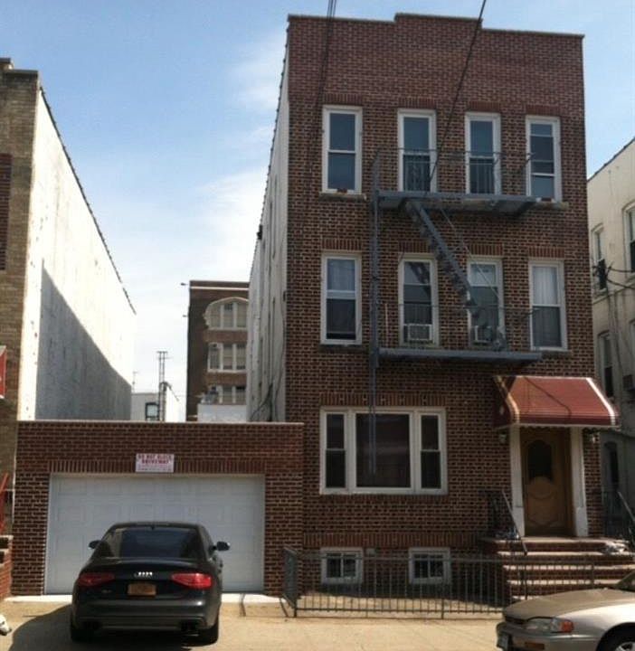 1st image of 1217 70th St